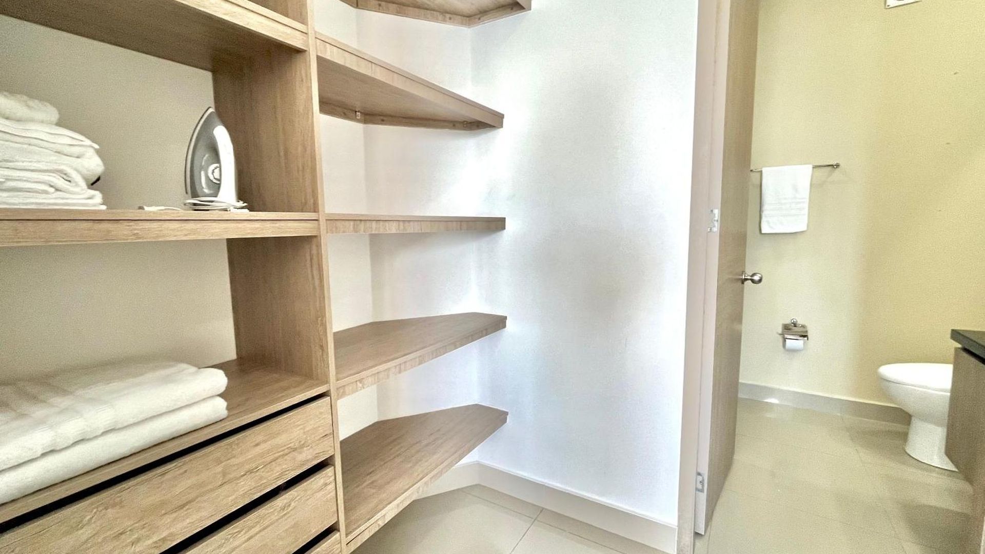 By Calamari Homes - Infinitum 3302 Bocagrande Apartamento *
