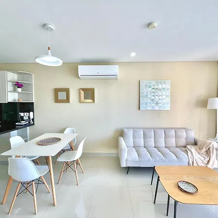 By Calamari Homes - Infinitum 3302 Bocagrande Cartagena