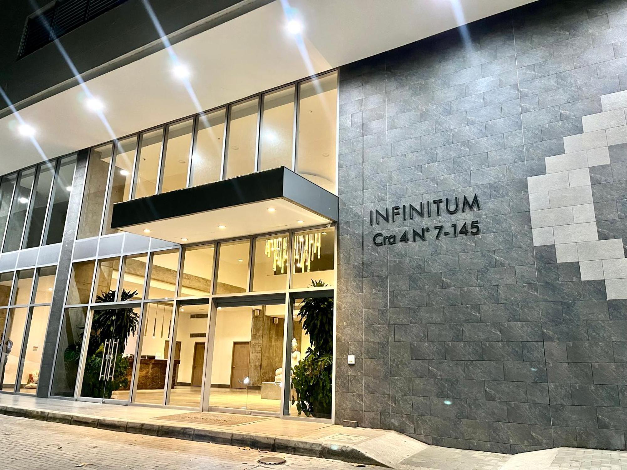By Calamari Homes - Infinitum 3302 Bocagrande Apartamento
