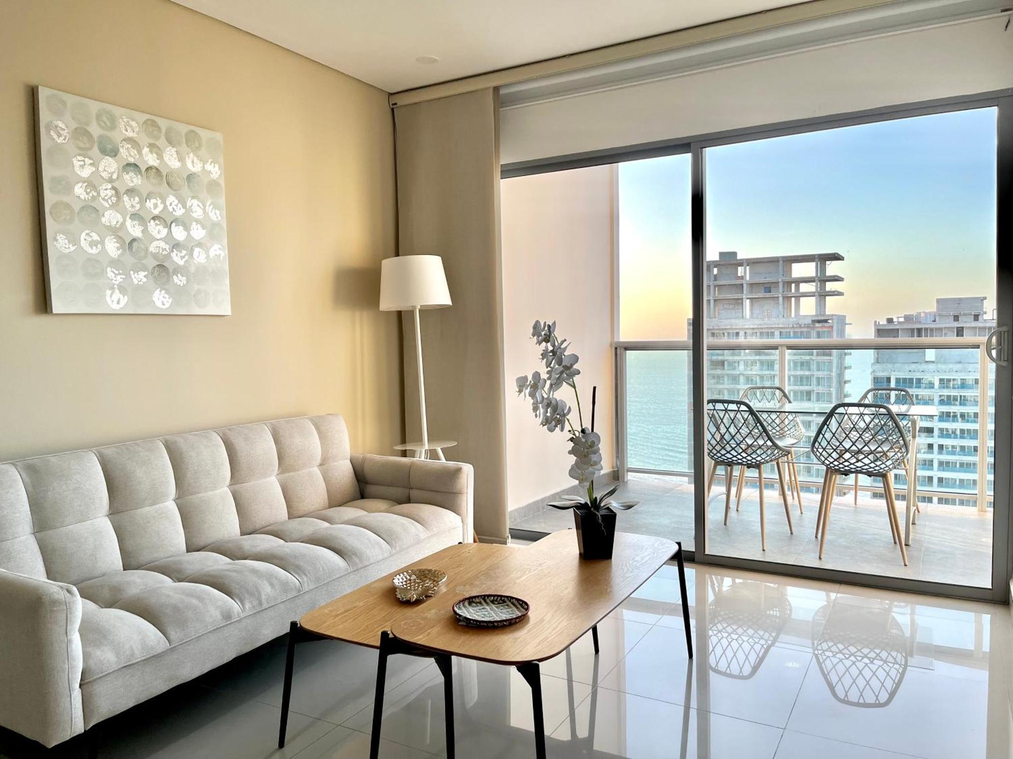 By Calamari Homes - Infinitum 3302 Bocagrande * Cartagena