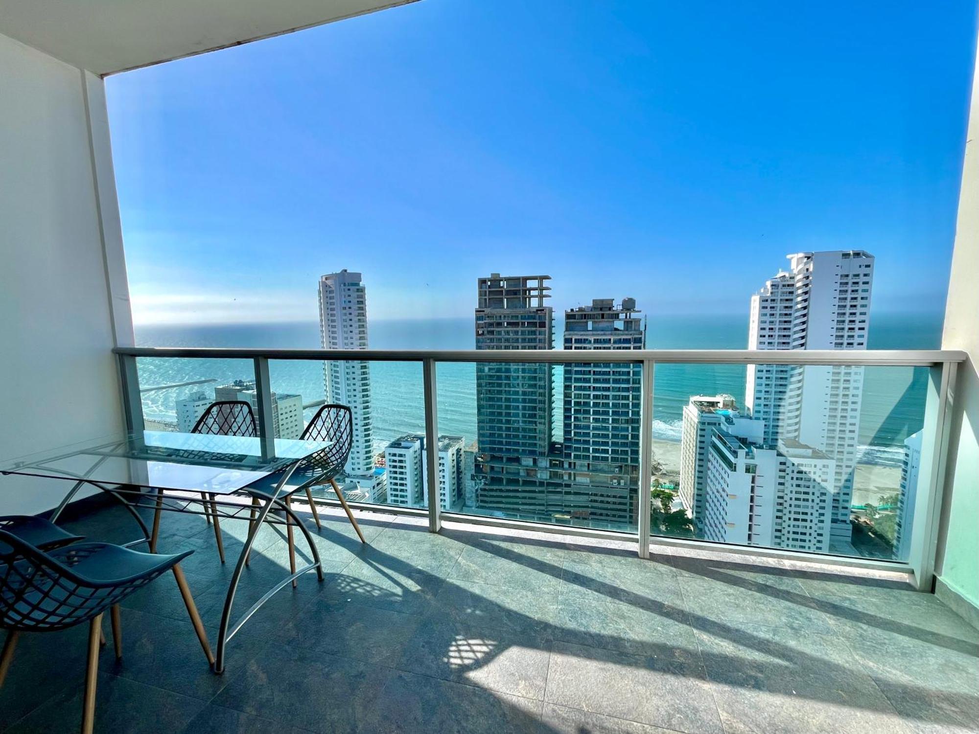 By Calamari Homes - Infinitum 3302 Bocagrande Apartamento Cartagena